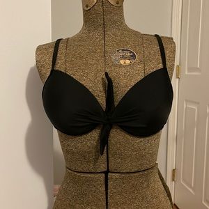 Tahiti bikini top. Size M excellent condition.